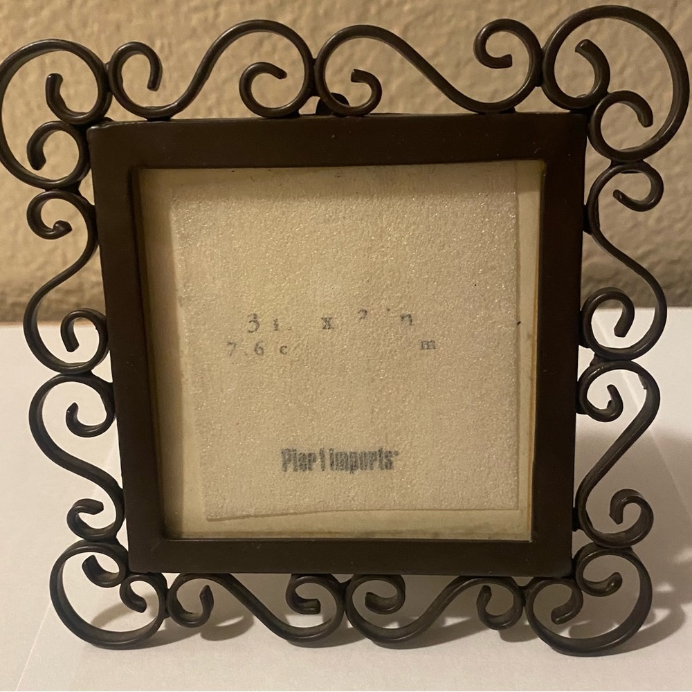 Vintage Pier1 picture frame